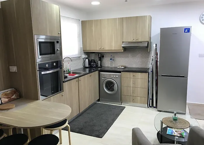 Luxury Center アパート *